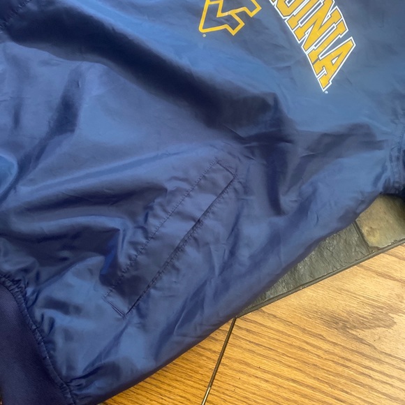 West Virginia University Red Oak Sportswear Men’s Blue V-Neck Pullover Size S - Picture 3 of 8